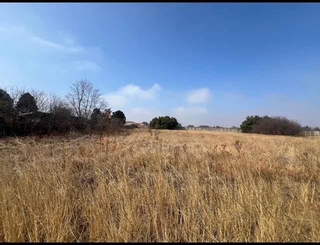 1,244M² VACANT LAND FOR SALE IN KOOKRUS